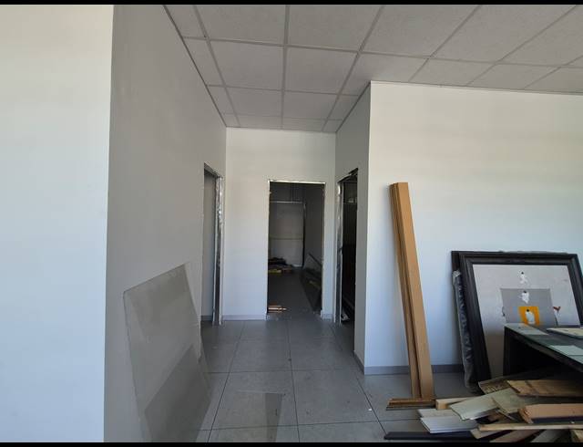80M² OFFICE TO LET IN BIRNAM